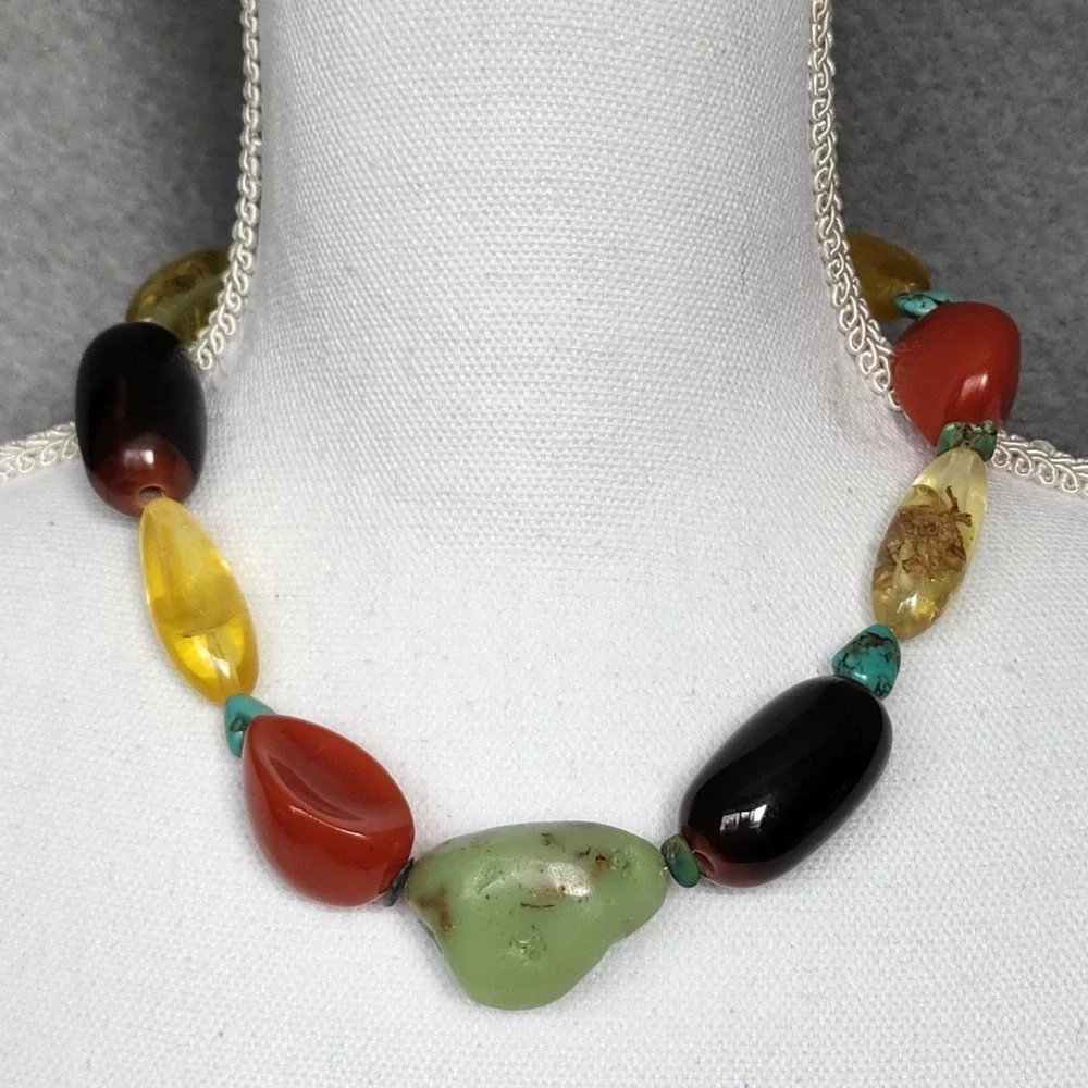 Chunky Lightweight Collar Necklace 17